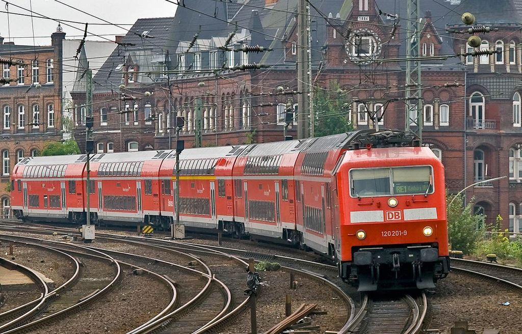 RegioExpress train, photo courtesy of Torsten Batge