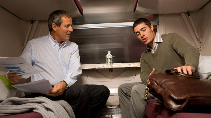 Pociąg SNCF podróżuj do Francji wygodnie