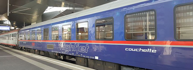 Pociąg Nightjet we Wiedniu